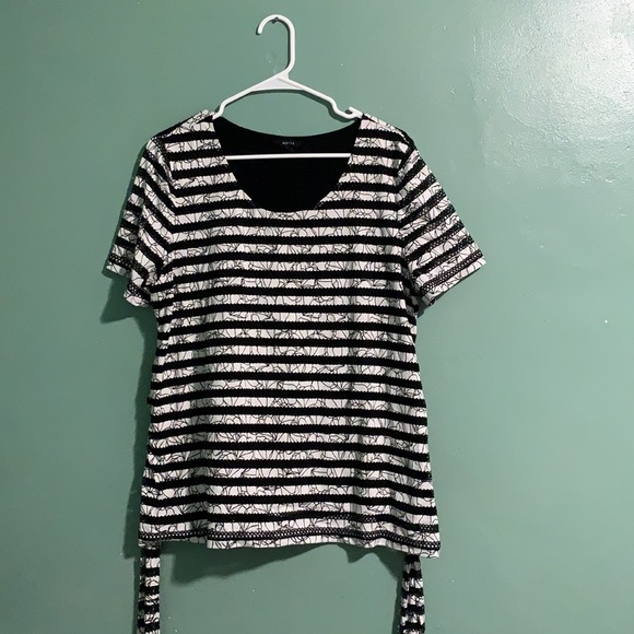 Textured Alfani Black and White Striped Tie-Waist Short-Sleeve Top - Picture 5 of 9